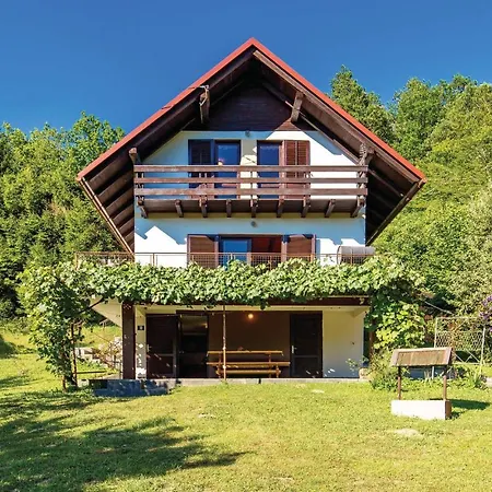 Three-bedroom Holiday In *